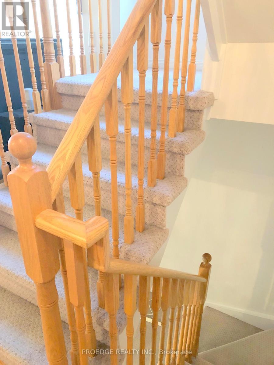 33 Stonewood Street, Ajax, Ontario  L1S 0B3 - Photo 5 - E12607724