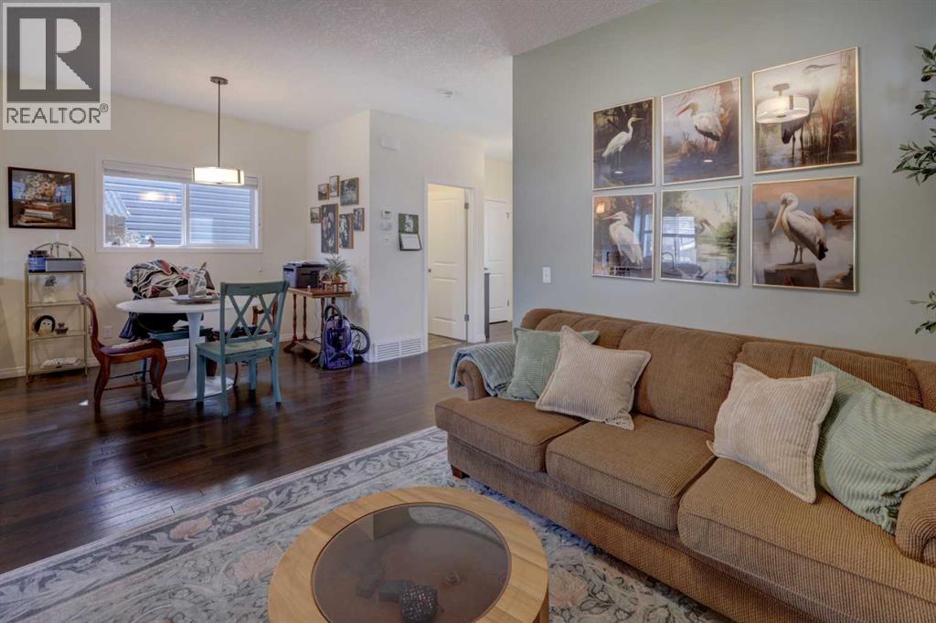 24 Fireside Burrow, Cochrane, Alberta  T4C 0T3 - Photo 11 - A2258134