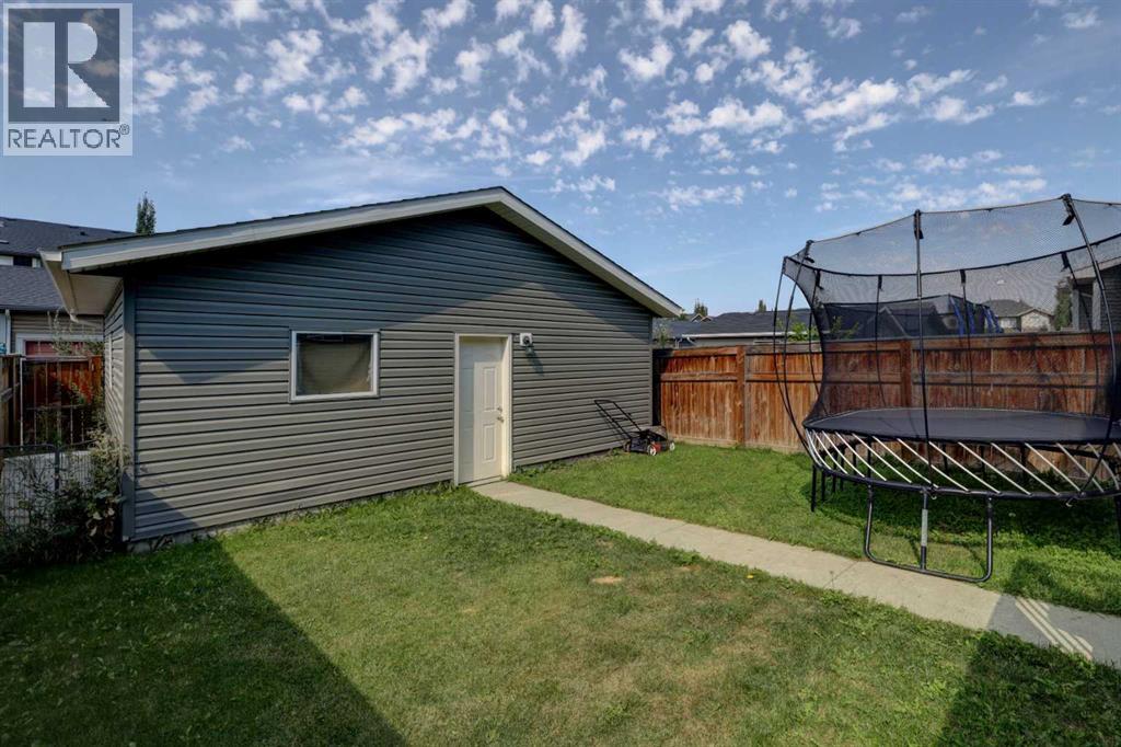 24 Fireside Burrow, Cochrane, Alberta  T4C 0T3 - Photo 30 - A2258134