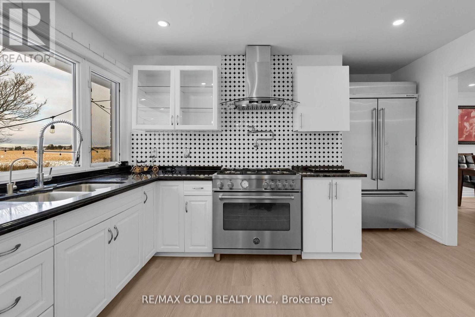 14165 Mclaughlin Road N, Caledon, Ontario  L7C 2B3 - Photo 6 - W12607722