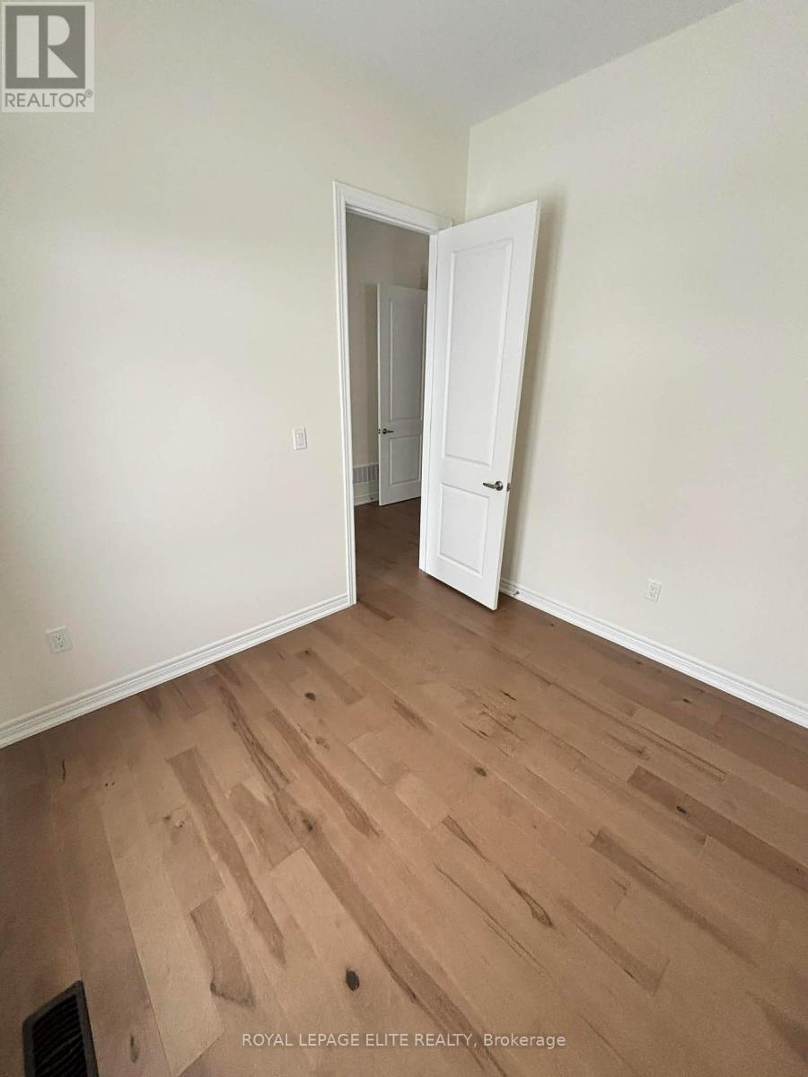 23 Addison Street, Caledon, Ontario  L7C 4P6 - Photo 5 - W12607748