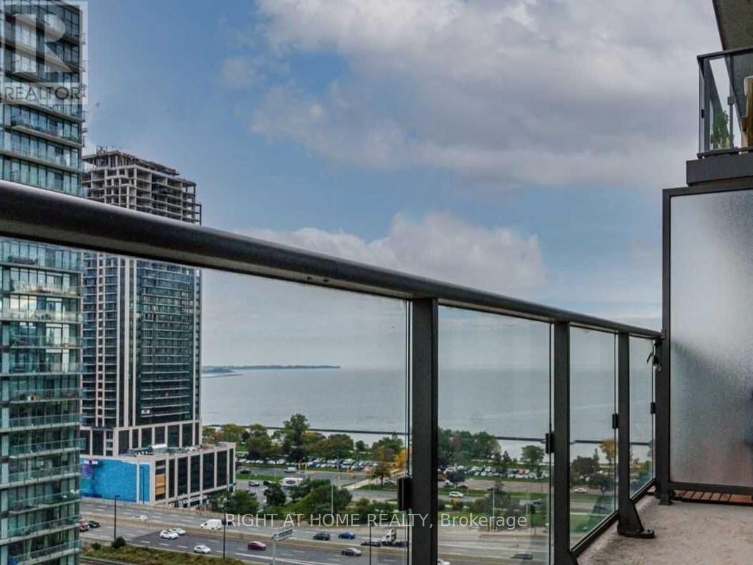 1613 - 105 The Queensway Avenue, Toronto, Ontario  M6S 5B5 - Photo 12 - W12607758