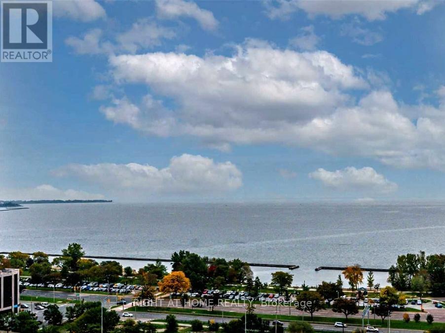 1613 - 105 The Queensway Avenue, Toronto, Ontario  M6S 5B5 - Photo 13 - W12607758