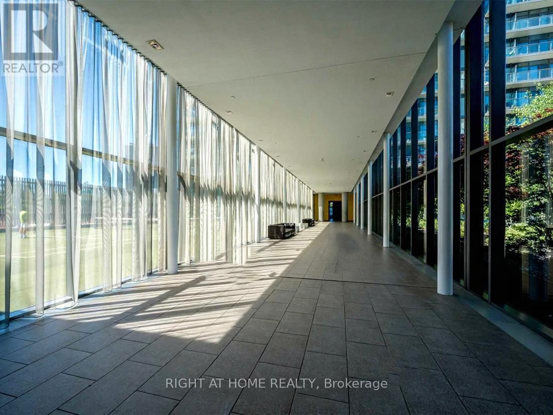 1613 - 105 The Queensway Avenue, Toronto, Ontario  M6S 5B5 - Photo 14 - W12607758