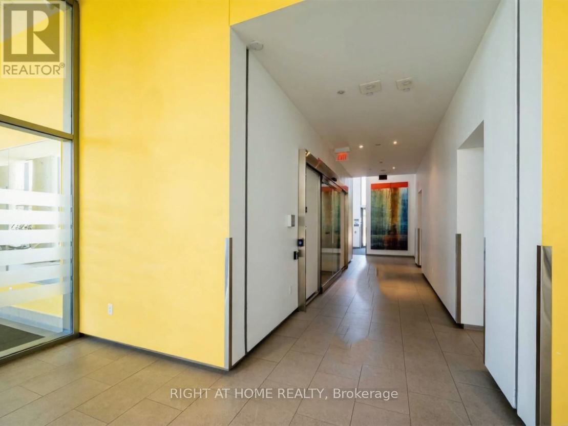 1613 - 105 The Queensway Avenue, Toronto, Ontario  M6S 5B5 - Photo 18 - W12607758