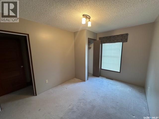 107 1st Avenue W, Gravelbourg, Saskatchewan  S0H 1X0 - Photo 17 - SK025294