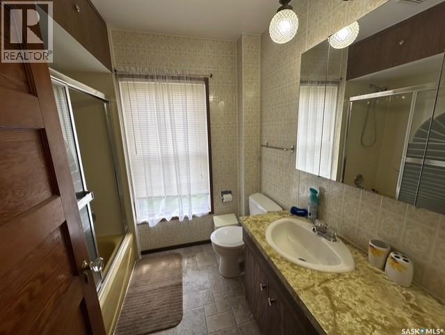 107 1st Avenue W, Gravelbourg, Saskatchewan  S0H 1X0 - Photo 20 - SK025294