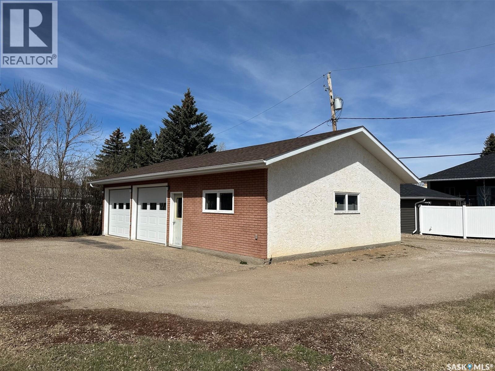 107 1st Avenue W, Gravelbourg, Saskatchewan  S0H 1X0 - Photo 27 - SK025294