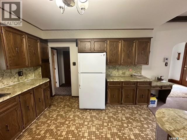 107 1st Avenue W, Gravelbourg, Saskatchewan  S0H 1X0 - Photo 9 - SK025294