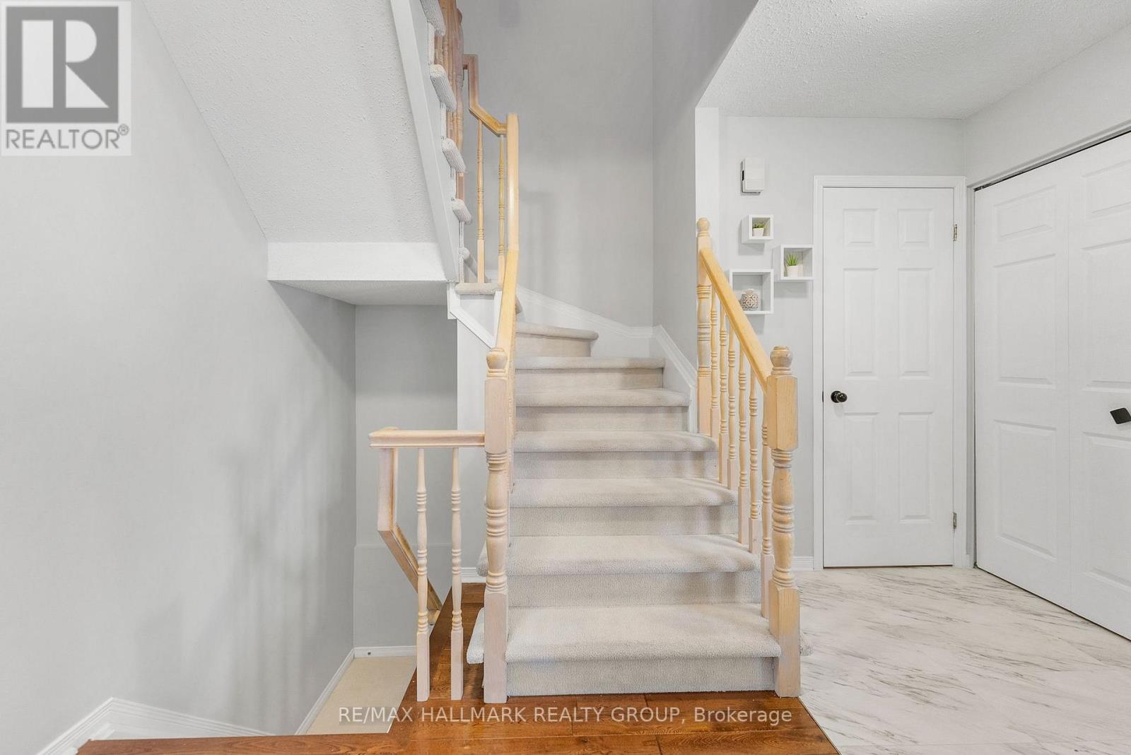 139 Whalings Circle, Ottawa, Ontario K2S 1S4 - Photo 10 - X12607760