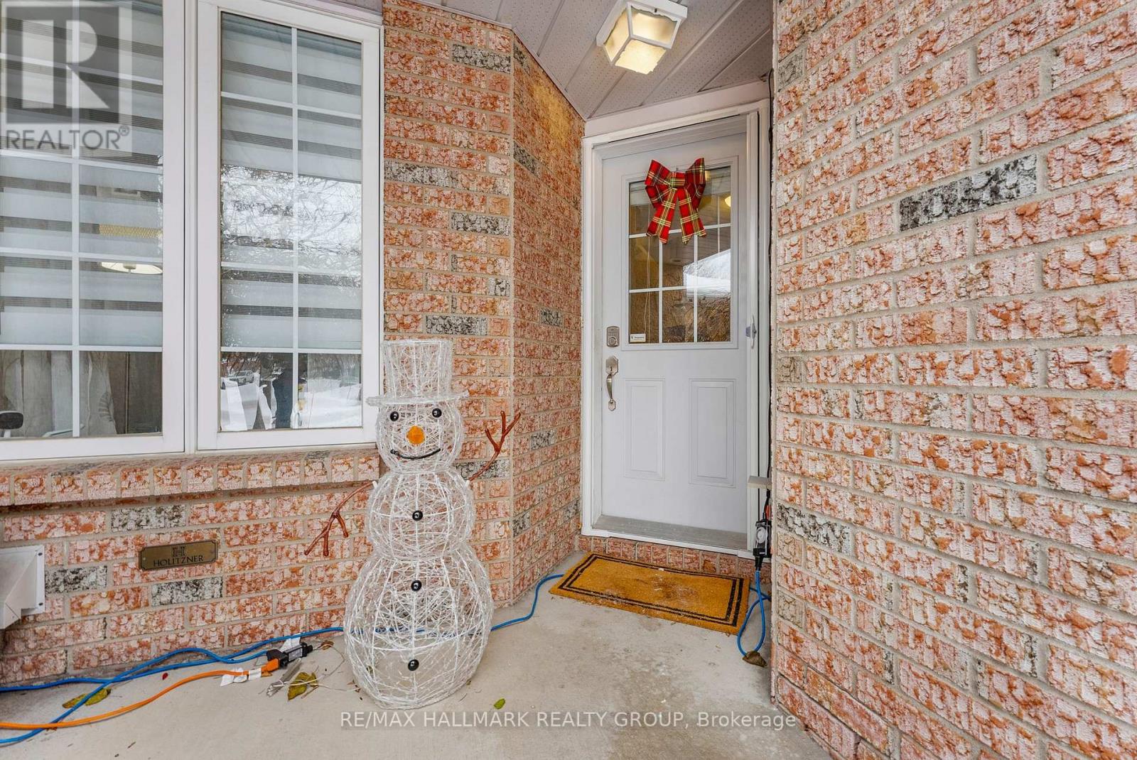 139 Whalings Circle, Ottawa, Ontario K2S 1S4 - Photo 5 - X12607760