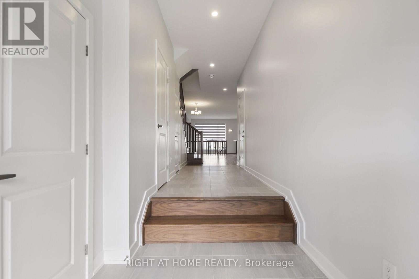 534 Corretto Place, Ottawa, Ontario K2J 6Z1 - Photo 3 - X12607798