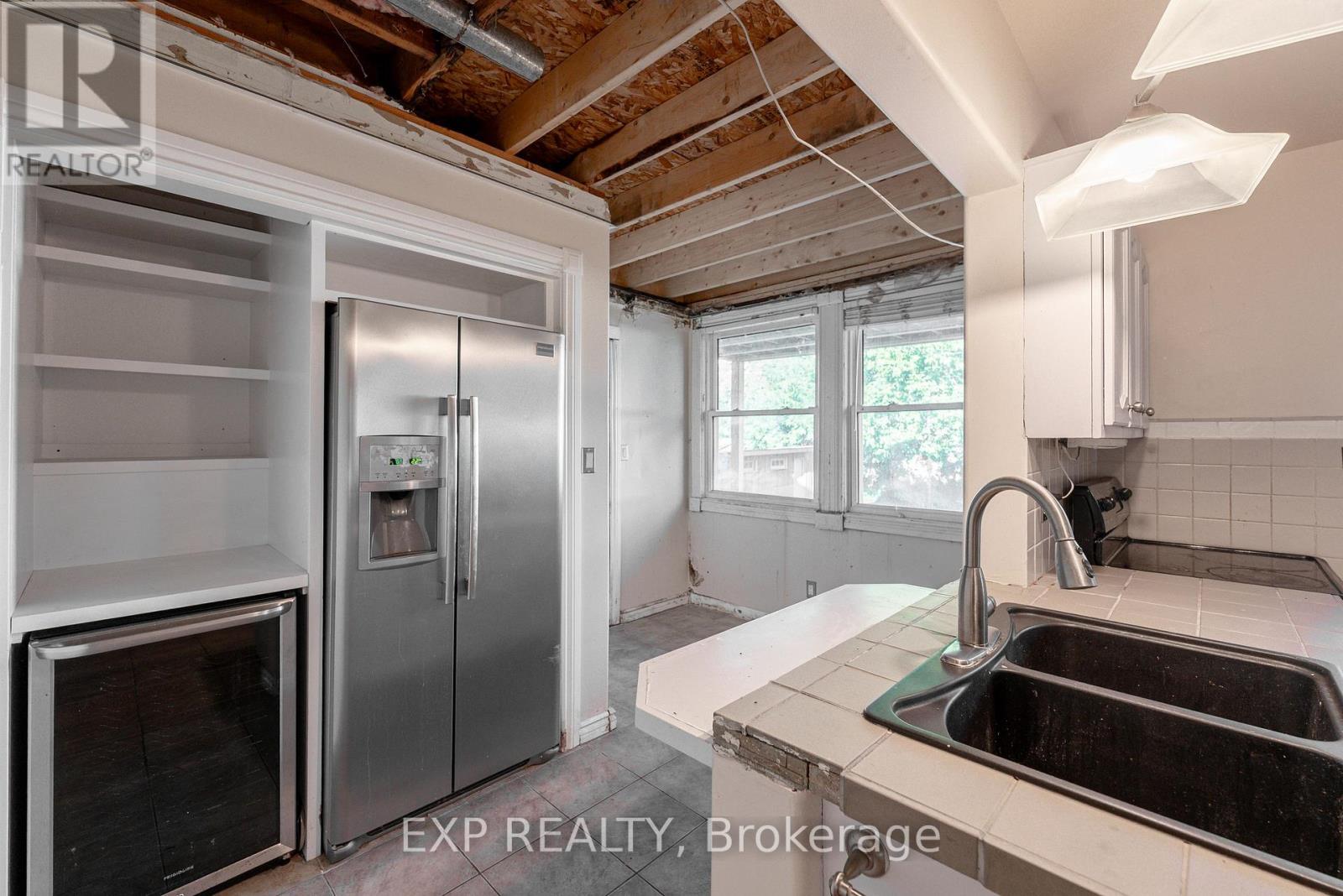 6 Rosemount Drive, Welland, Ontario  L3C 2H3 - Photo 26 - X12607790