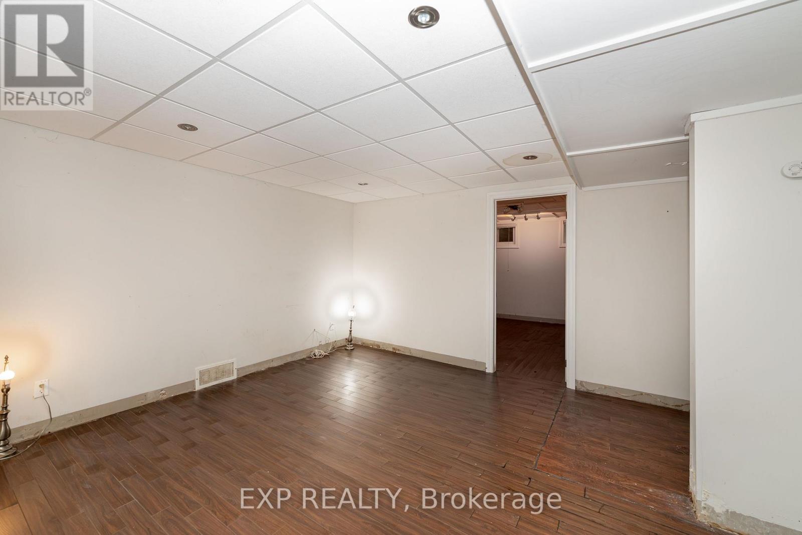 6 Rosemount Drive, Welland, Ontario  L3C 2H3 - Photo 31 - X12607790