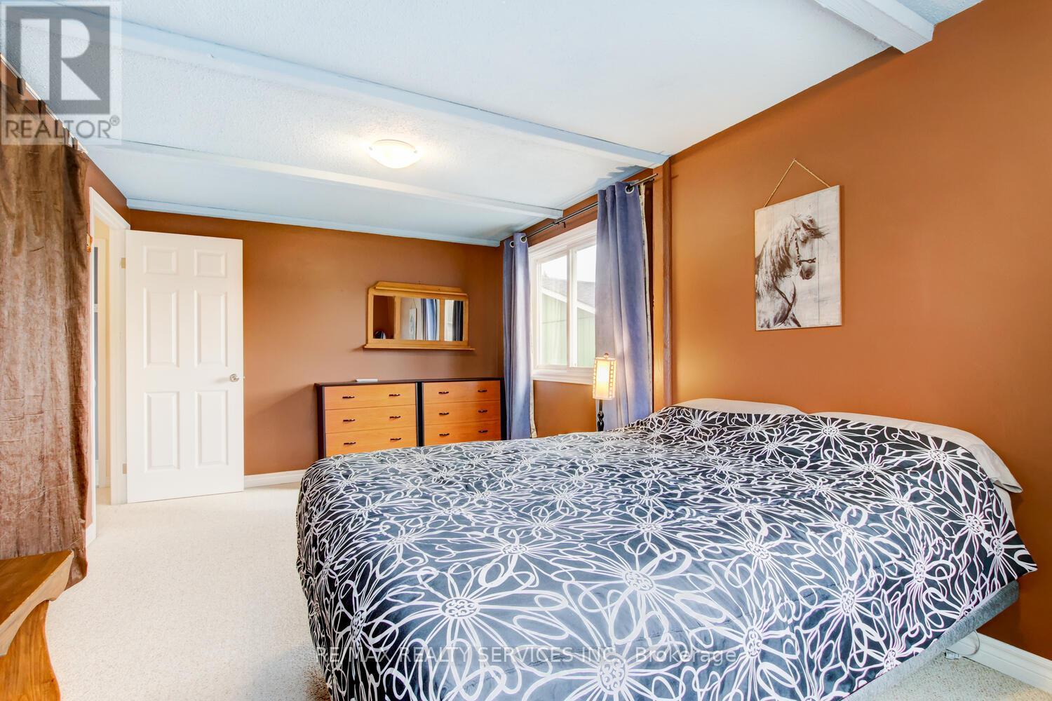 7 Hamlet Court, Brampton, Ontario  L6S 1X5 - Photo 23 - W12563874