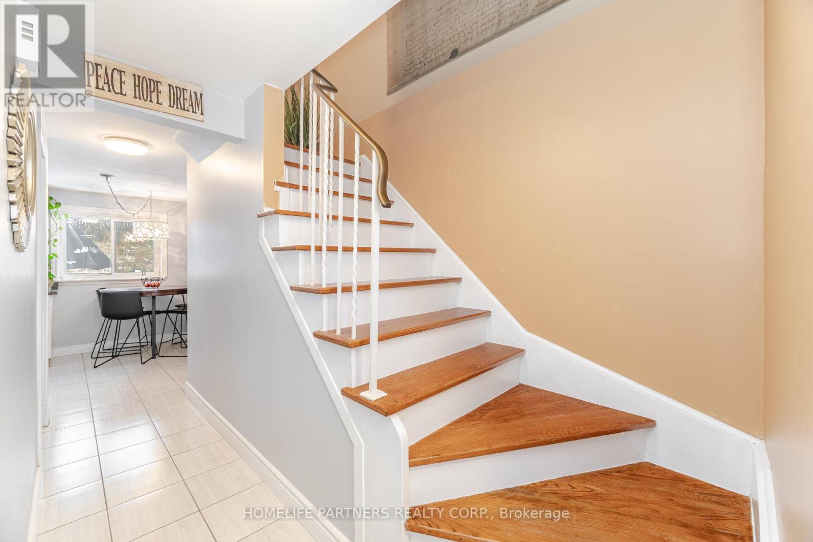 7695 Priory Crescent, Mississauga, Ontario L4T 3H6 - Photo 16 - W12605762