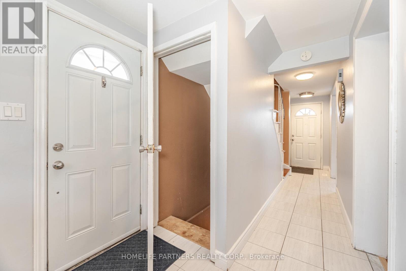 7695 Priory Crescent, Mississauga, Ontario L4T 3H6 - Photo 29 - W12605762