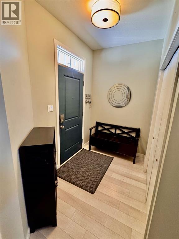 266 Lynx Road N, Lethbridge, Alberta  T1H 7E6 - Photo 3 - A2271918