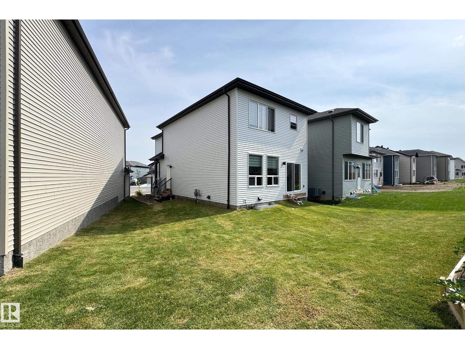 1340 11 Av Nw Nw, Edmonton, Alberta  T6T 2W4 - Photo 63 - E4467629