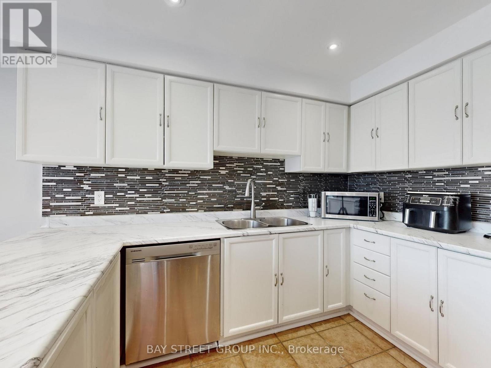 50 Greybeaver Trail, Toronto, Ontario  M1C 4N6 - Photo 15 - E12607788