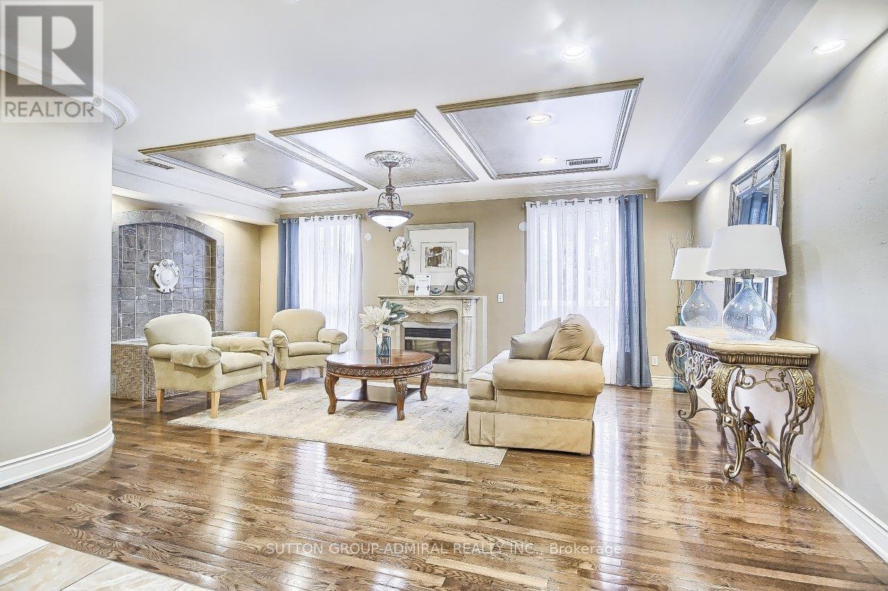 206 - 1 Maison Parc Court, Vaughan, Ontario  L4J 9K1 - Photo 3 - N12607808