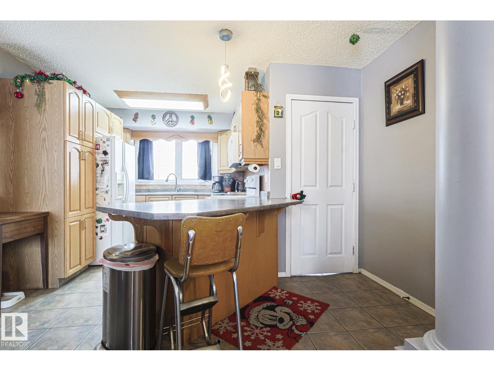 4032 77 St Nw, Edmonton, Alberta  T6K 0X6 - Photo 7 - E4467607