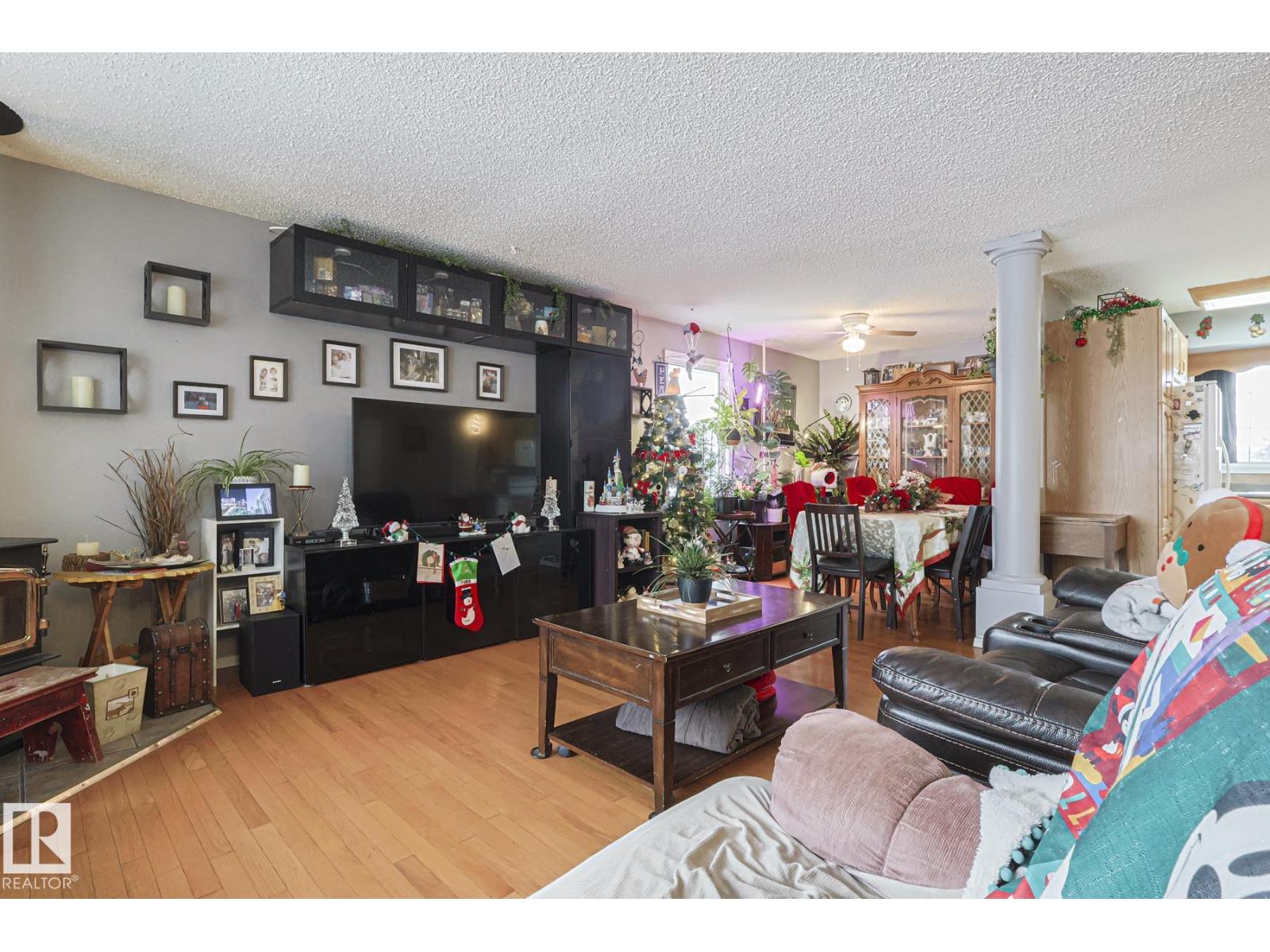 4032 77 St Nw, Edmonton, Alberta  T6K 0X6 - Photo 4 - E4467607