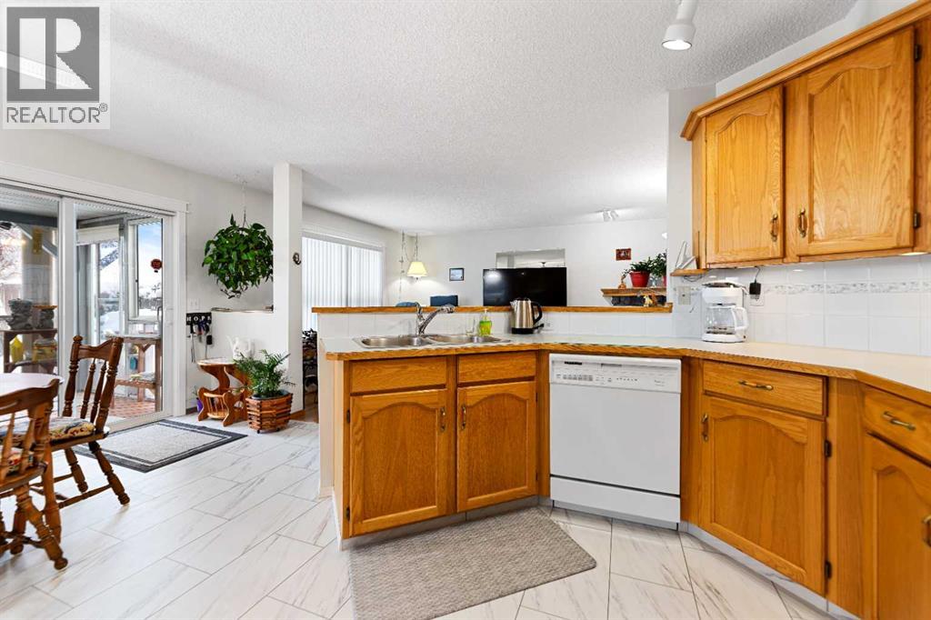 158 Somerglen Road Sw, Calgary, Alberta T2Y 3V4 - Photo 16 - A2272144