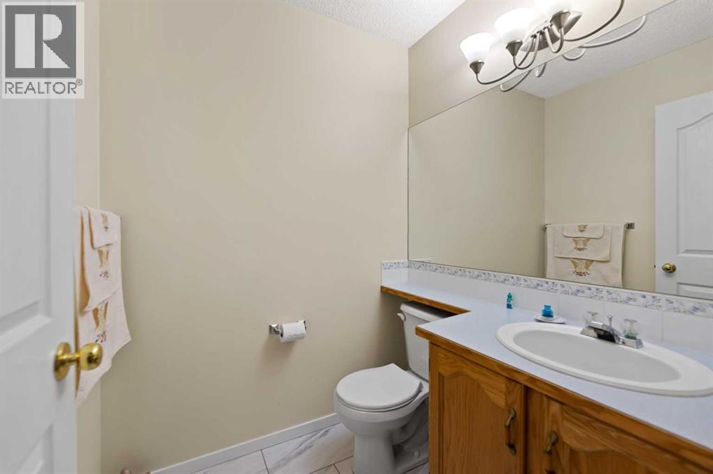 158 Somerglen Road Sw, Calgary, Alberta T2Y 3V4 - Photo 6 - A2272144