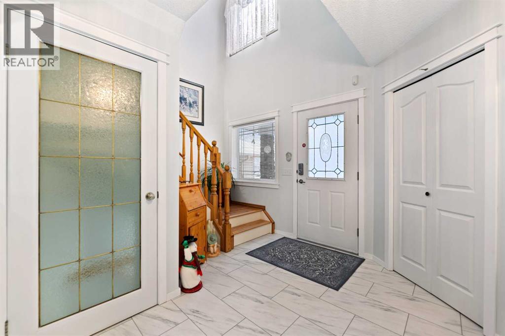 158 Somerglen Road Sw, Calgary, Alberta T2Y 3V4 - Photo 5 - A2272144