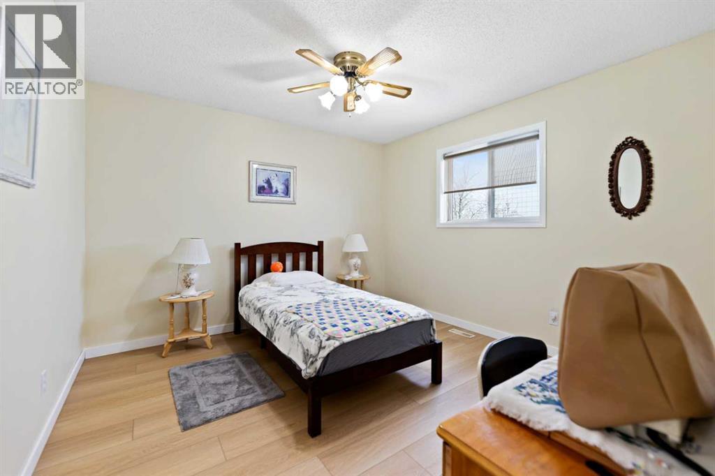 158 Somerglen Road Sw, Calgary, Alberta T2Y 3V4 - Photo 23 - A2272144