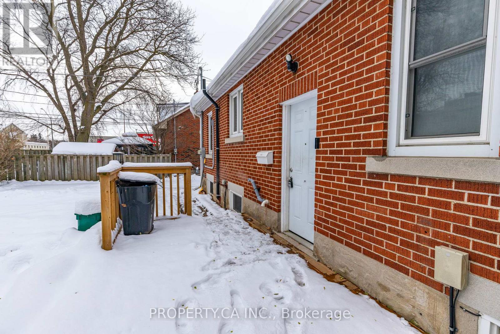 49 Arlington Boulevard, Kitchener, Ontario  N2A 2G8 - Photo 4 - X12607806