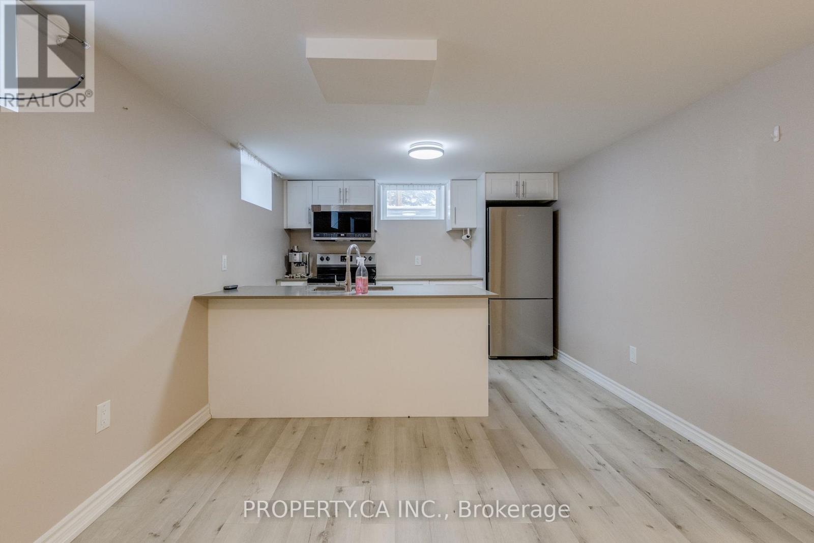 49 Arlington Boulevard, Kitchener, Ontario  N2A 2G8 - Photo 6 - X12607806