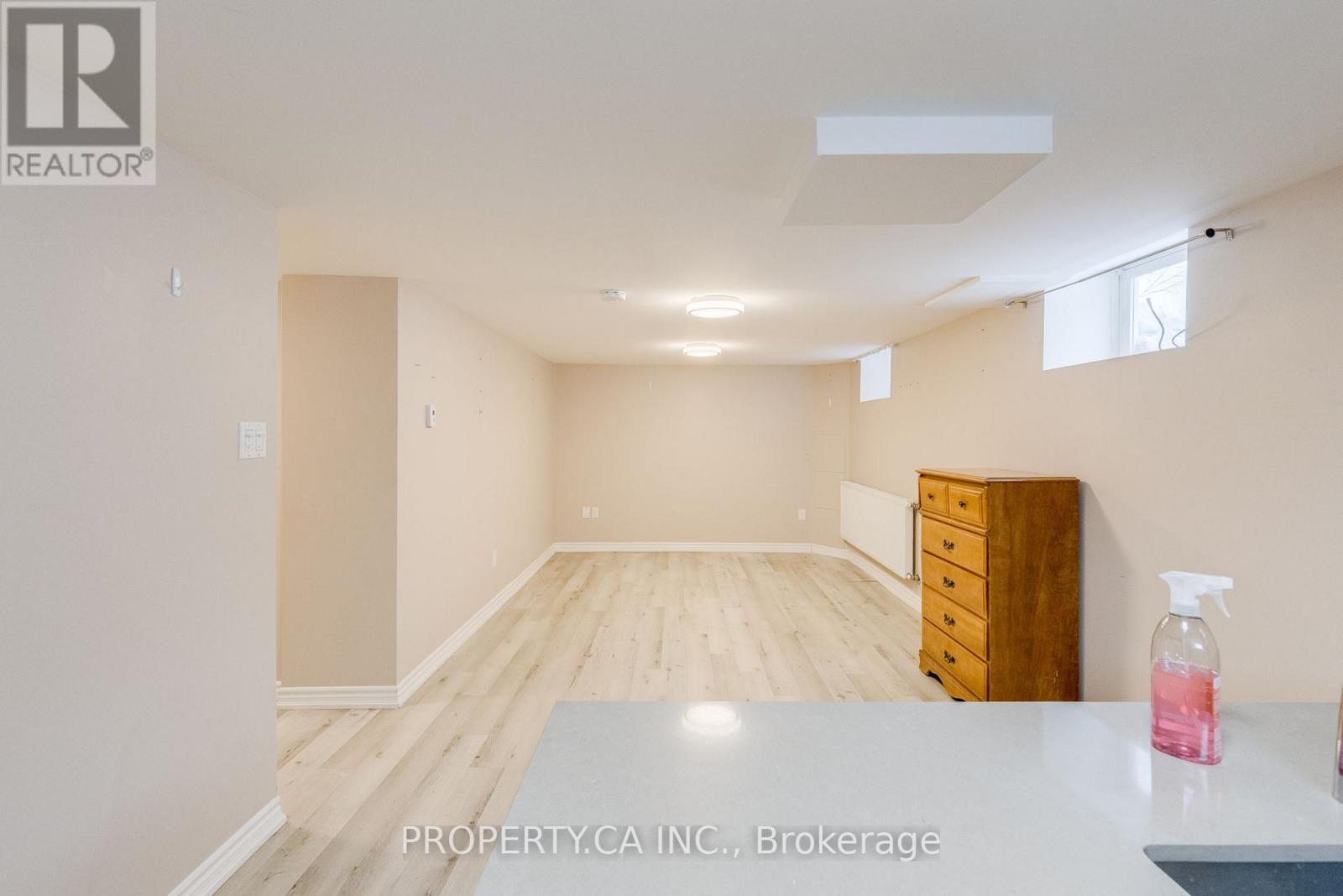 49 Arlington Boulevard, Kitchener, Ontario  N2A 2G8 - Photo 8 - X12607806