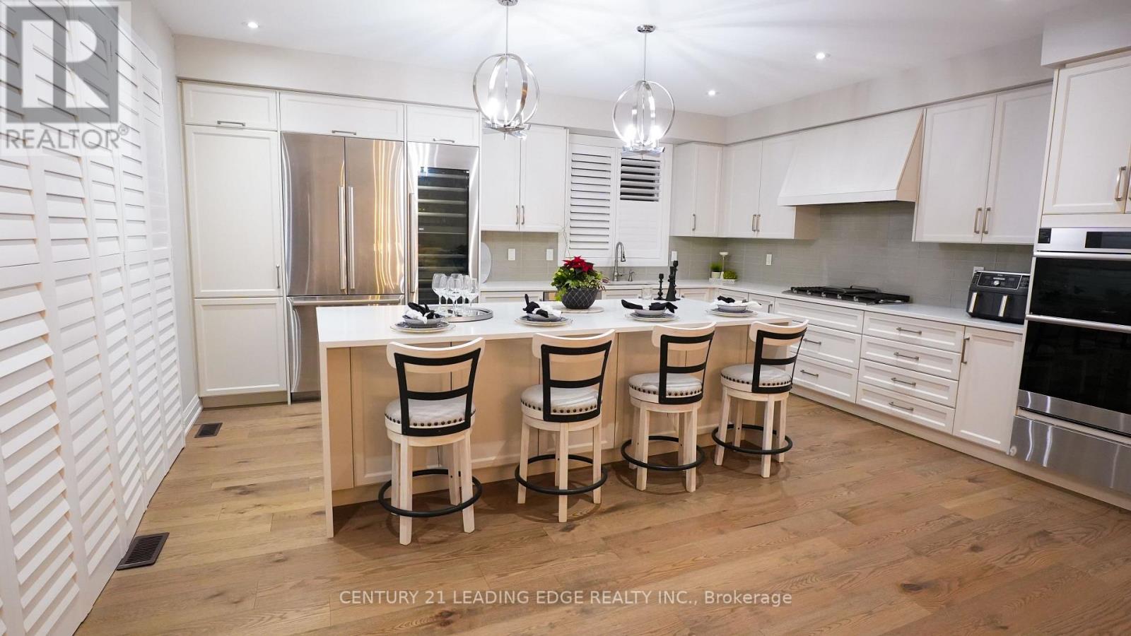 34 Huggins Drive, Whitby, Ontario  L1P 0N4 - Photo 11 - E12607816