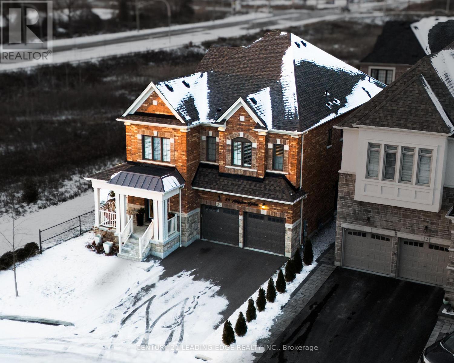 34 Huggins Drive, Whitby, Ontario  L1P 0N4 - Photo 2 - E12607816