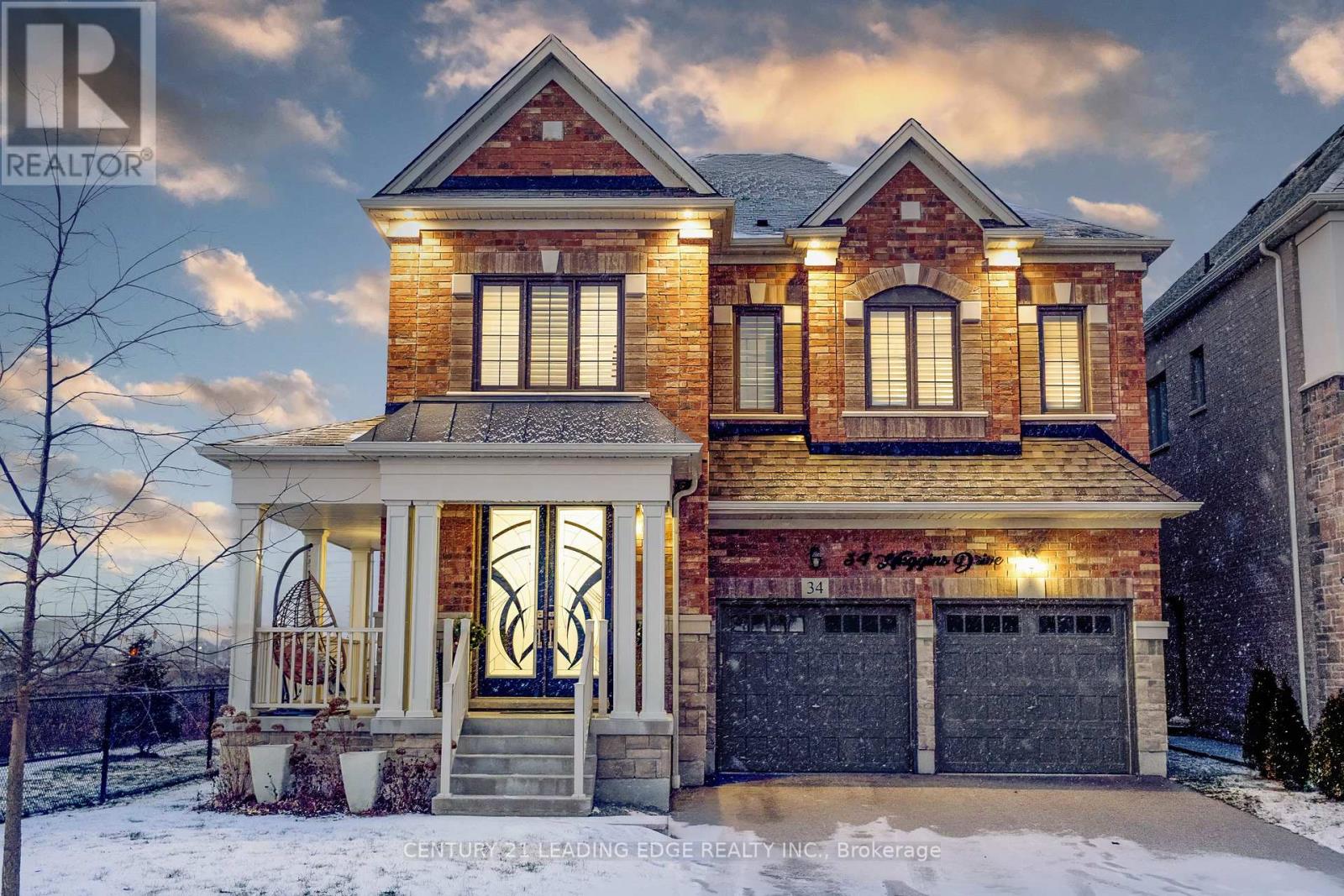 34 Huggins Drive, Whitby, Ontario  L1P 0N4 - Photo 3 - E12607816