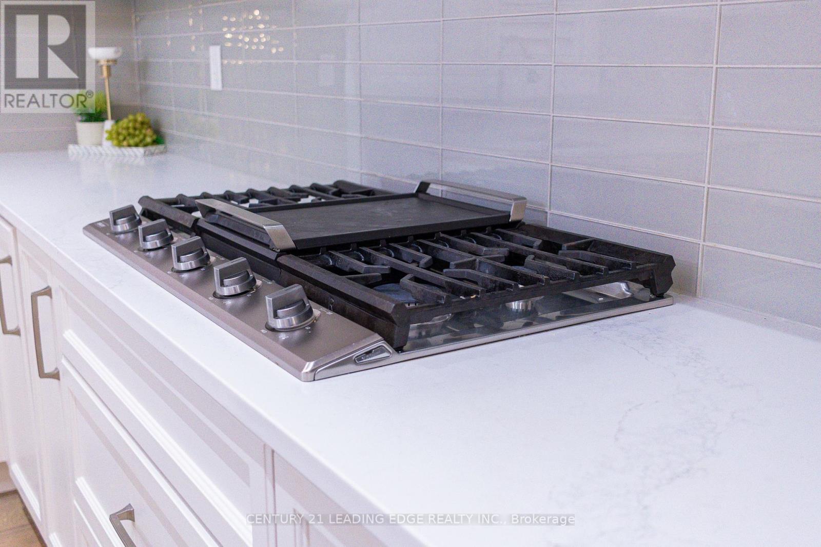 34 Huggins Drive, Whitby, Ontario  L1P 0N4 - Photo 45 - E12607816