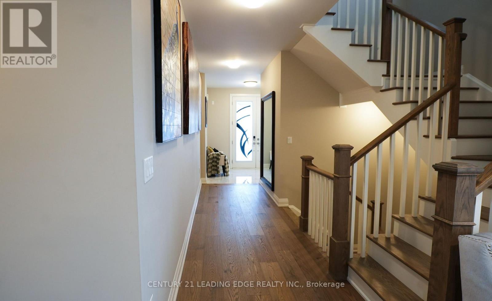 34 Huggins Drive, Whitby, Ontario  L1P 0N4 - Photo 5 - E12607816