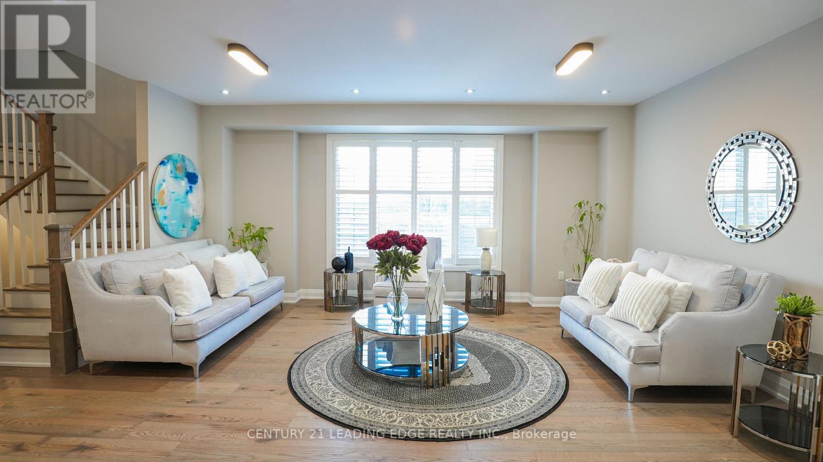 34 Huggins Drive, Whitby, Ontario  L1P 0N4 - Photo 7 - E12607816