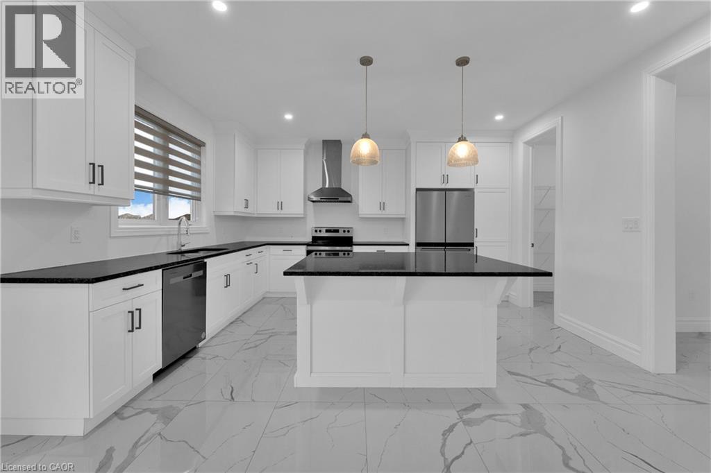 219 Cowan Court, Amherstburg, Ontario  N9V 0G9 - Photo 18 - 40792748