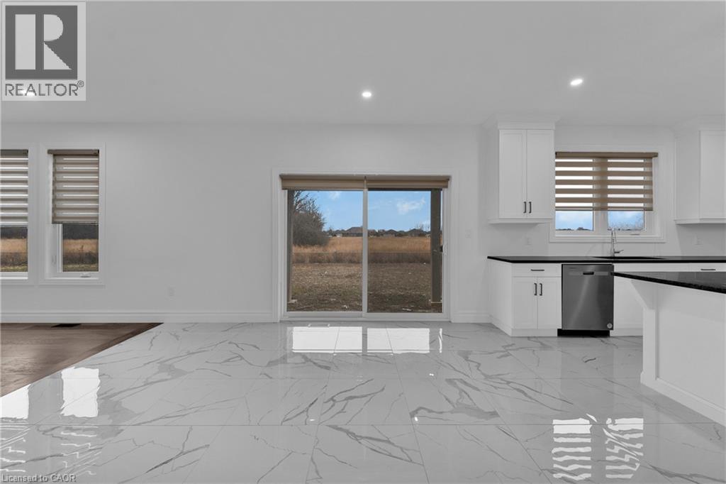 219 Cowan Court, Amherstburg, Ontario  N9V 0G9 - Photo 16 - 40792748