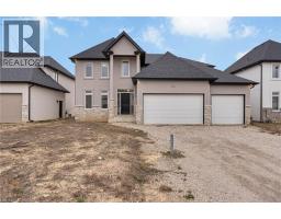 219 COWAN Court Amherstburg
