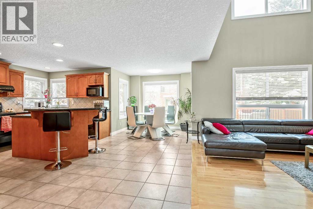 26 Simcrest Manor Sw, Calgary, Alberta T3H 4K1 - Photo 12 - A2272875