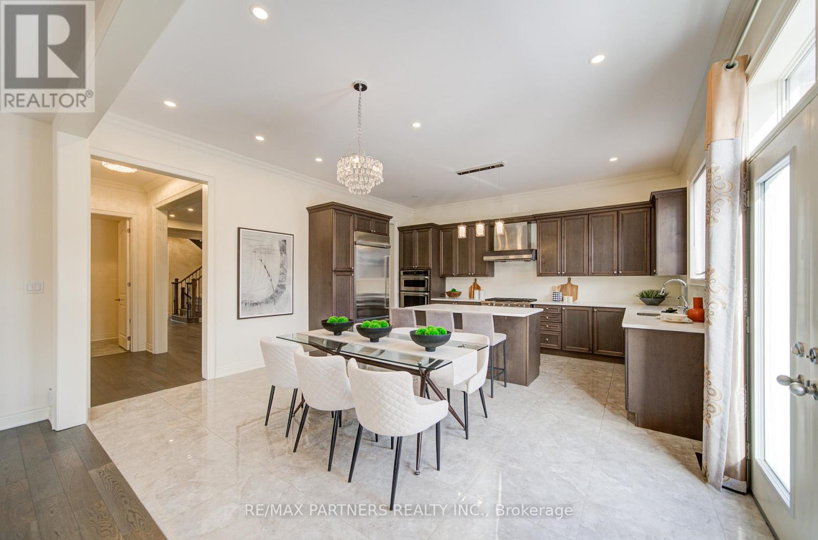 21 Planet Street, Richmond Hill, Ontario  L4C 4V8 - Photo 12 - N12607818