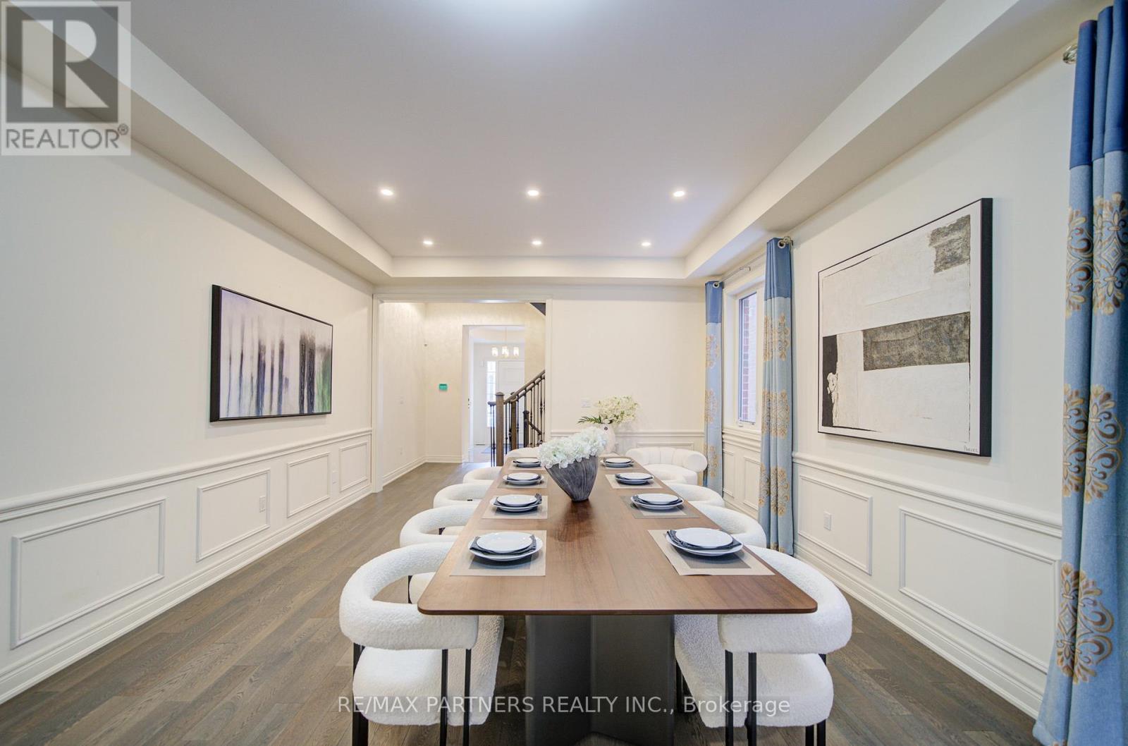 21 Planet Street, Richmond Hill, Ontario  L4C 4V8 - Photo 9 - N12607818