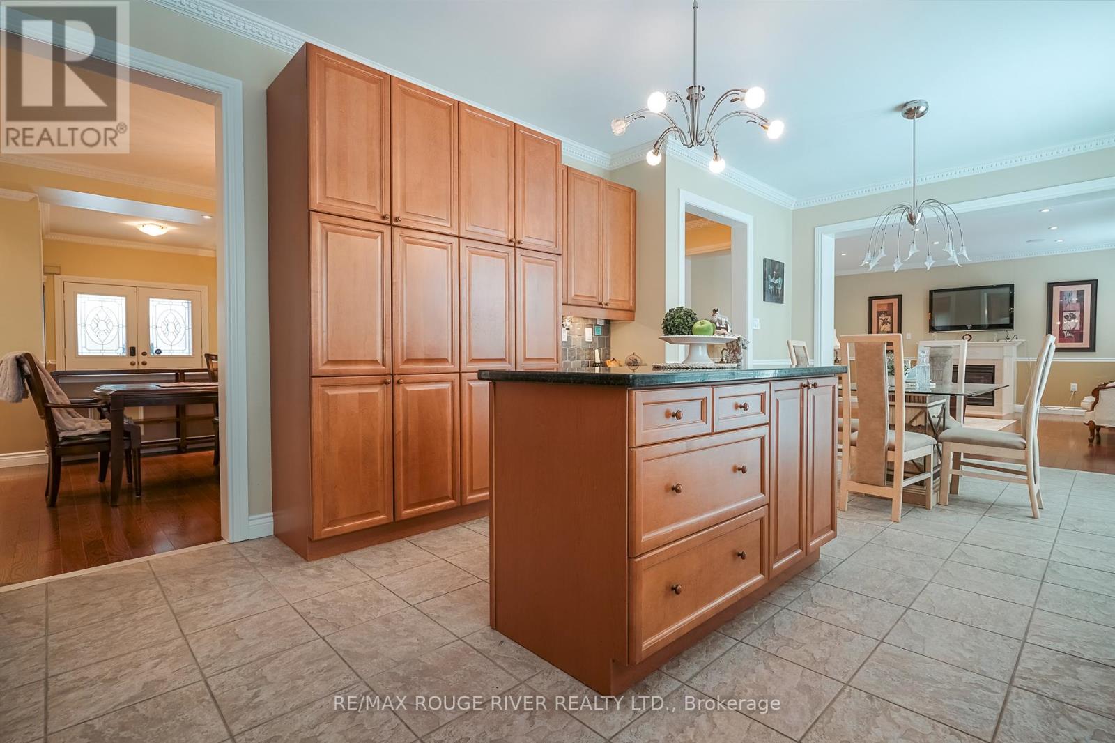 7 Butterworth Drive, Ajax, Ontario  L1T 4W8 - Photo 21 - E12607572