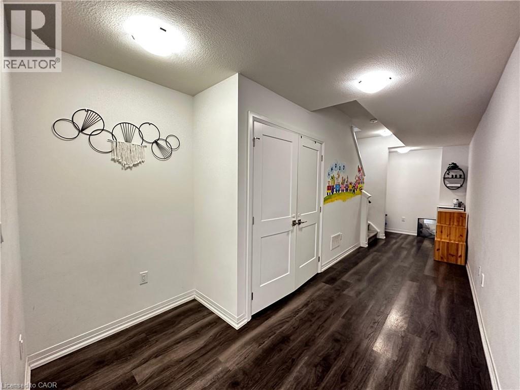 575 Woodward Avenue Unit# 63, Hamilton, Ontario L8H 0B3 - Photo 3 - 40792408