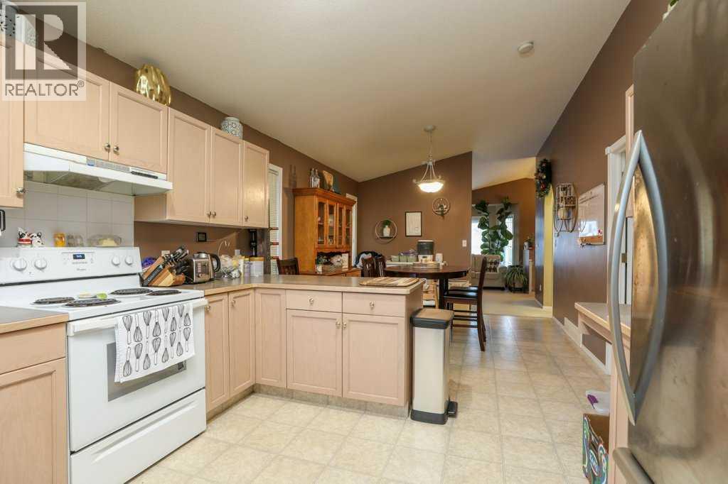 279 Peigan Court  W, Lethbridge, Alberta  T1K 7K6 - Photo 16 - A2274305