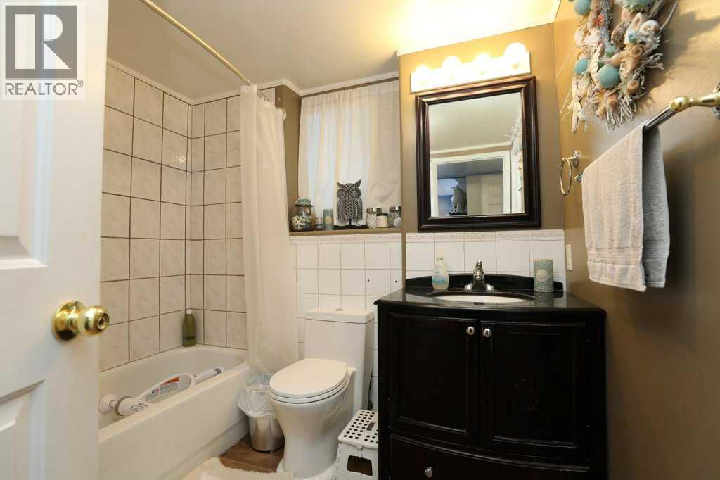 279 Peigan Court  W, Lethbridge, Alberta  T1K 7K6 - Photo 24 - A2274305